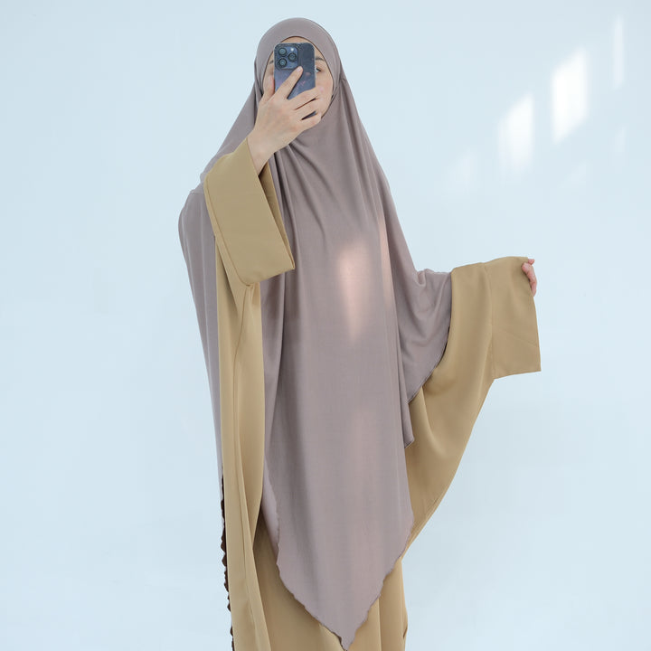 Get trendy with Modal Maxi Khimar - Taupe - Hijab available at Voilee NY. Grab yours for $39.90 today!