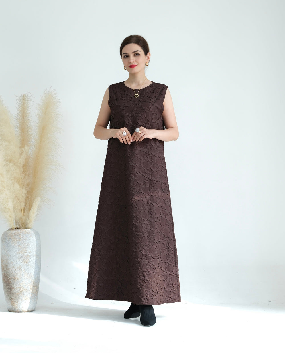 Eva Textured Abaya Set - Cocoa Dresses from Voilee NY