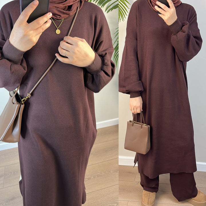 Get trendy with 2-piece Maxi Knit Sweatsuit - Brown - Pants set available at Voilee NY. Grab yours for $79.90 today!