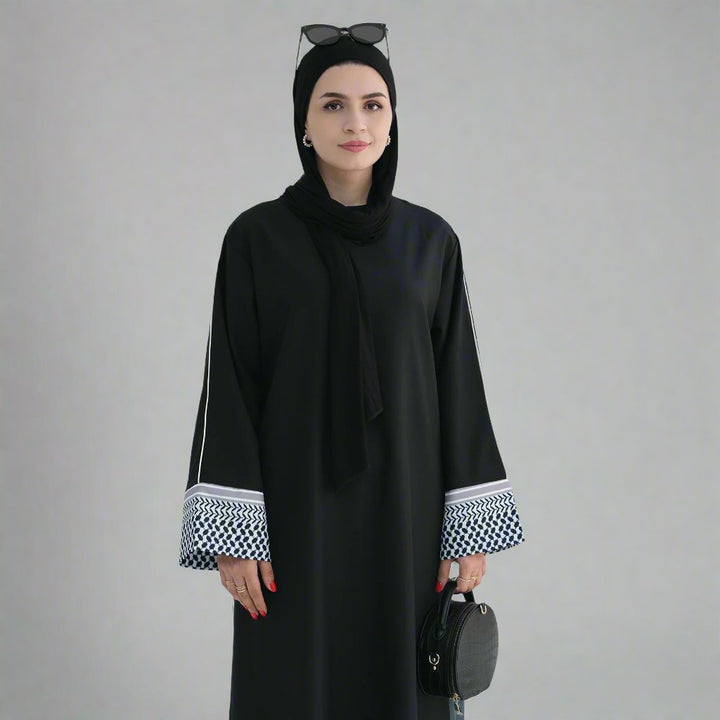 Kufiya Essential Abaya - Black