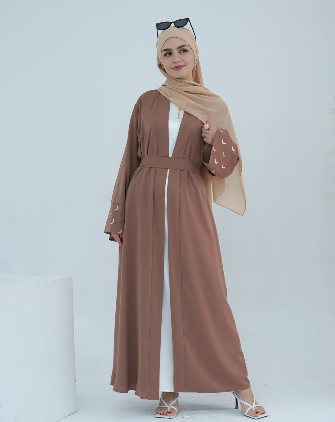 Muna Open Abaya Kimono - Brown