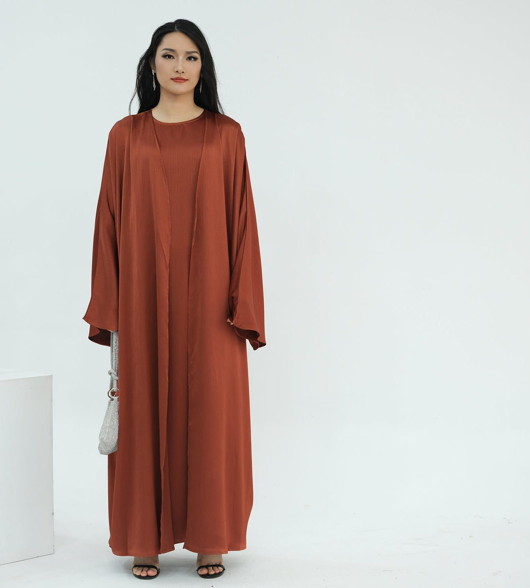 Get trendy with Reina Textured Batwing Abaya Set - Brick -  available at Voilee NY. Grab yours for $109.90 today!