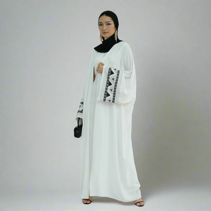 Get trendy with Amber Open Abaya Kimono - White -  available at Voilee NY. Grab yours for $59.90 today!