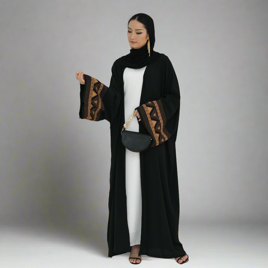 Get trendy with Amber Open Abaya Kimono - Black -  available at Voilee NY. Grab yours for $59.90 today!