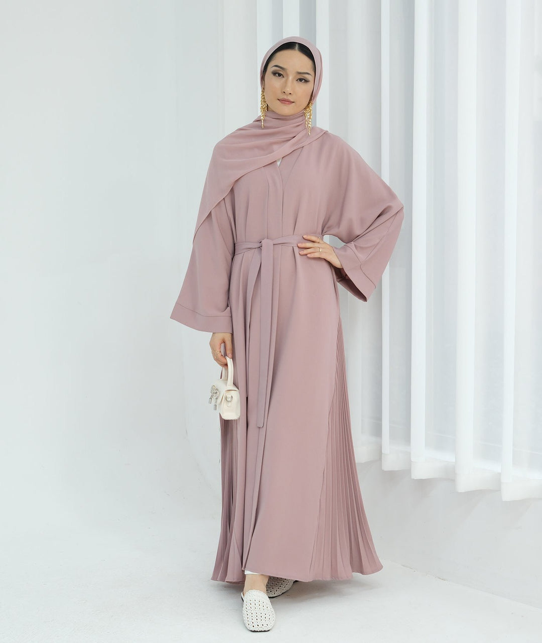 Get trendy with Hera Open Abaya Kimono - Pink - Cardigan available at Voilee NY. Grab yours for $59.90 today!