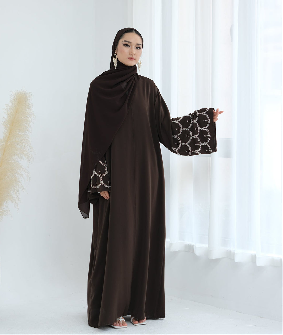 Get trendy with Irssane Nida Open Abaya Kimono - Brown - Cardigan available at Voilee NY. Grab yours for $67.90 today!