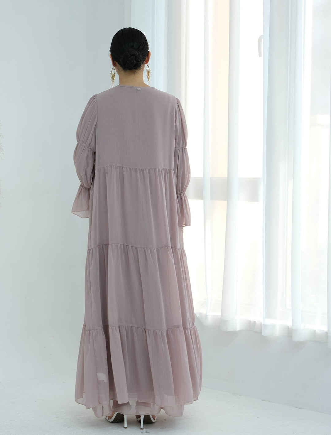 Get trendy with Sasha Chiffon 4-piece Abaya Set - Blush -  available at Voilee NY. Grab yours for $99.90 today!