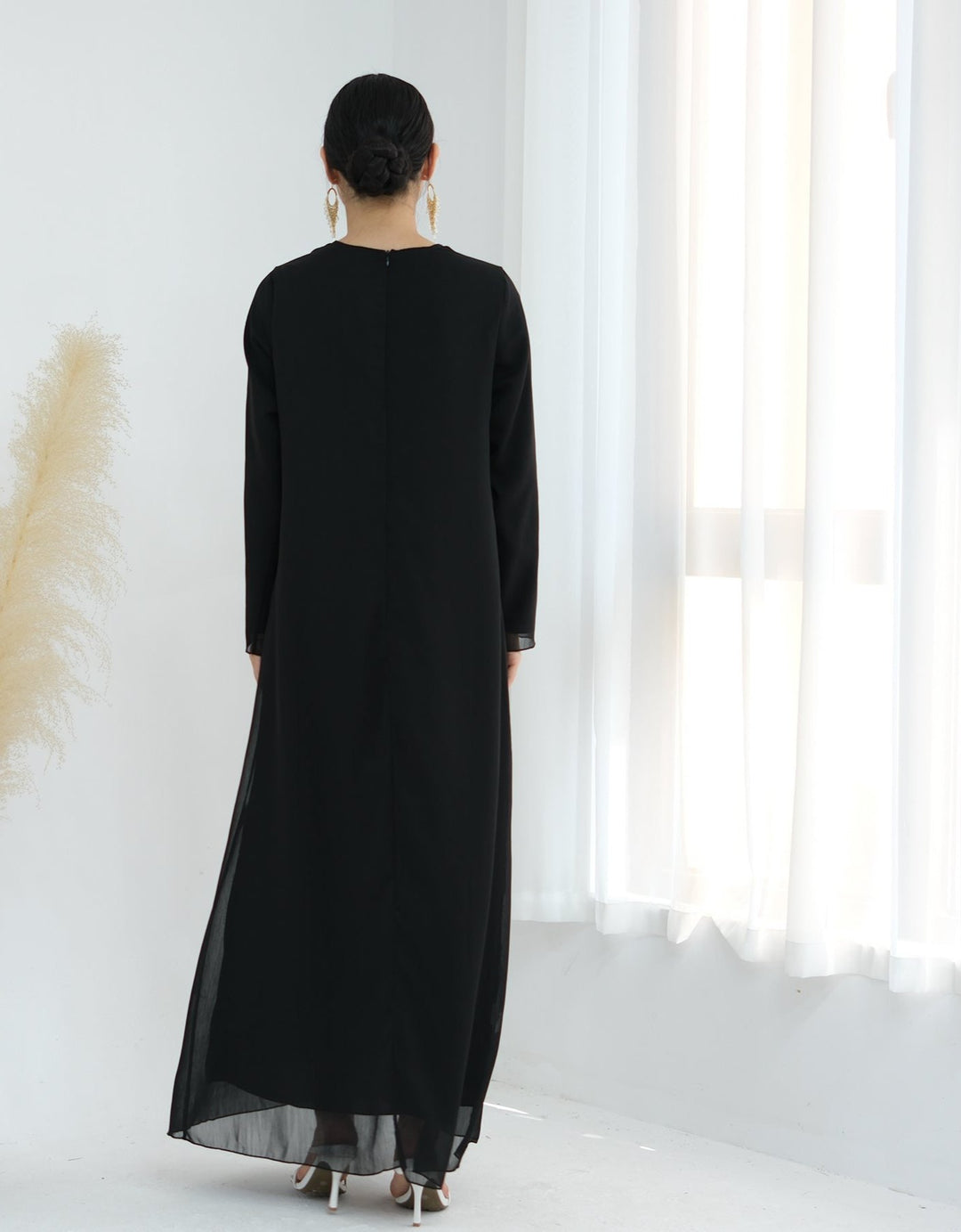 Get trendy with Sasha Chiffon 4-piece Abaya Set - Black -  available at Voilee NY. Grab yours for $99.90 today!