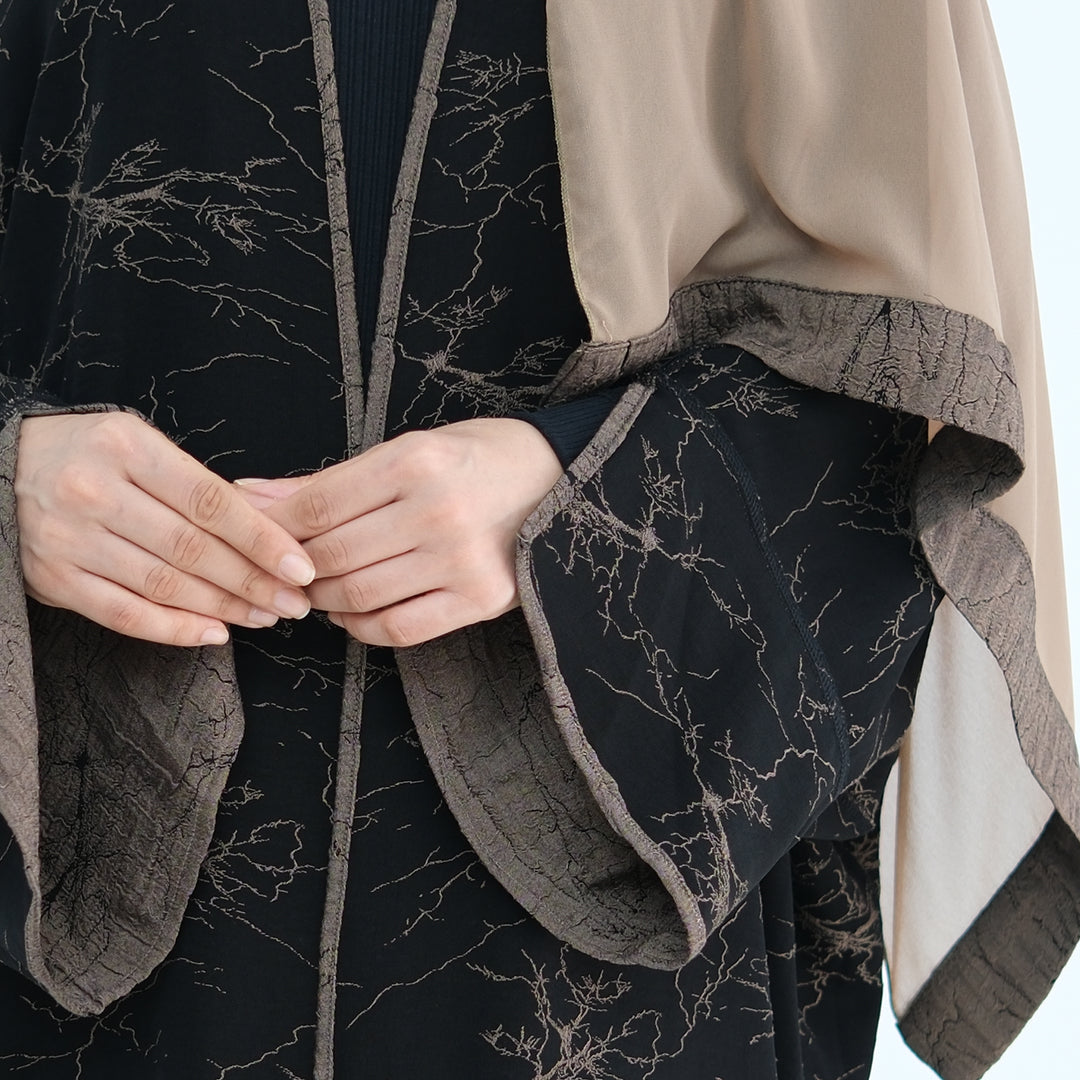 Get trendy with Nixie Textured Reversible Kimono Abaya - Brown Black - Cardigan available at Voilee NY. Grab yours for $74.90 today!