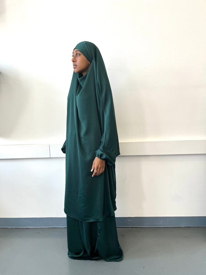 Get trendy with Nabela Jilbab Set - Dark Emerald -  available at Voilee NY. Grab yours for $59.90 today!